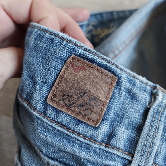 AEO Low Rise Ankle Cropped Jeans - Picture 8 of 12